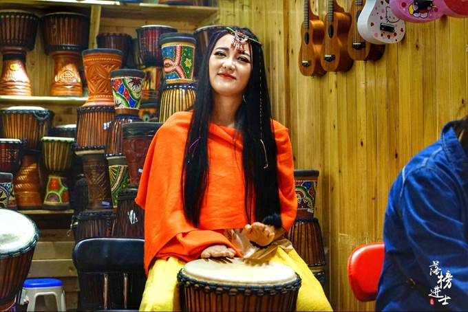 06132cc25dcc410c8c90408180f6406e