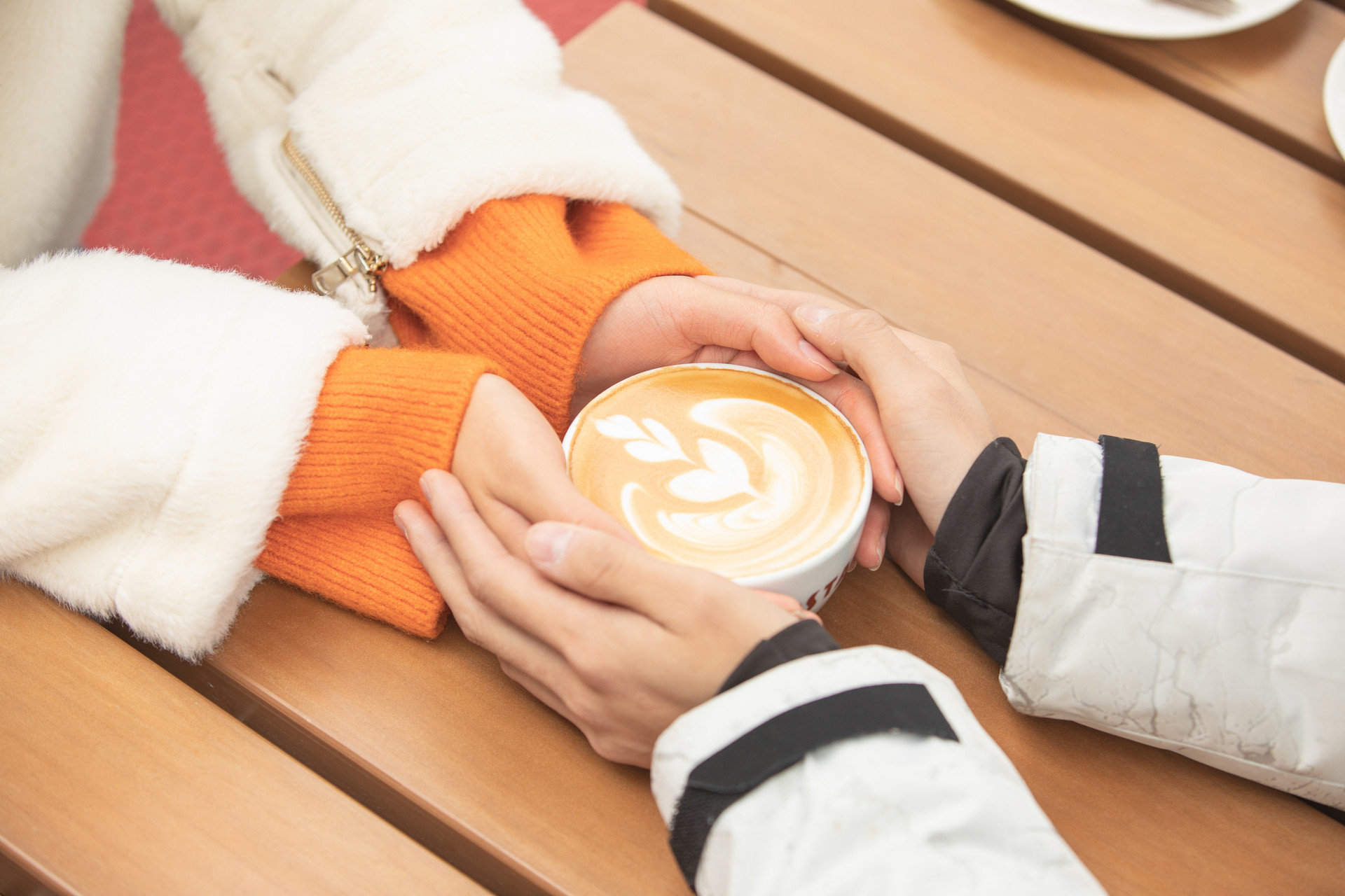 喜欢一个人怎么表白（怎么开口表白自己喜欢的人）